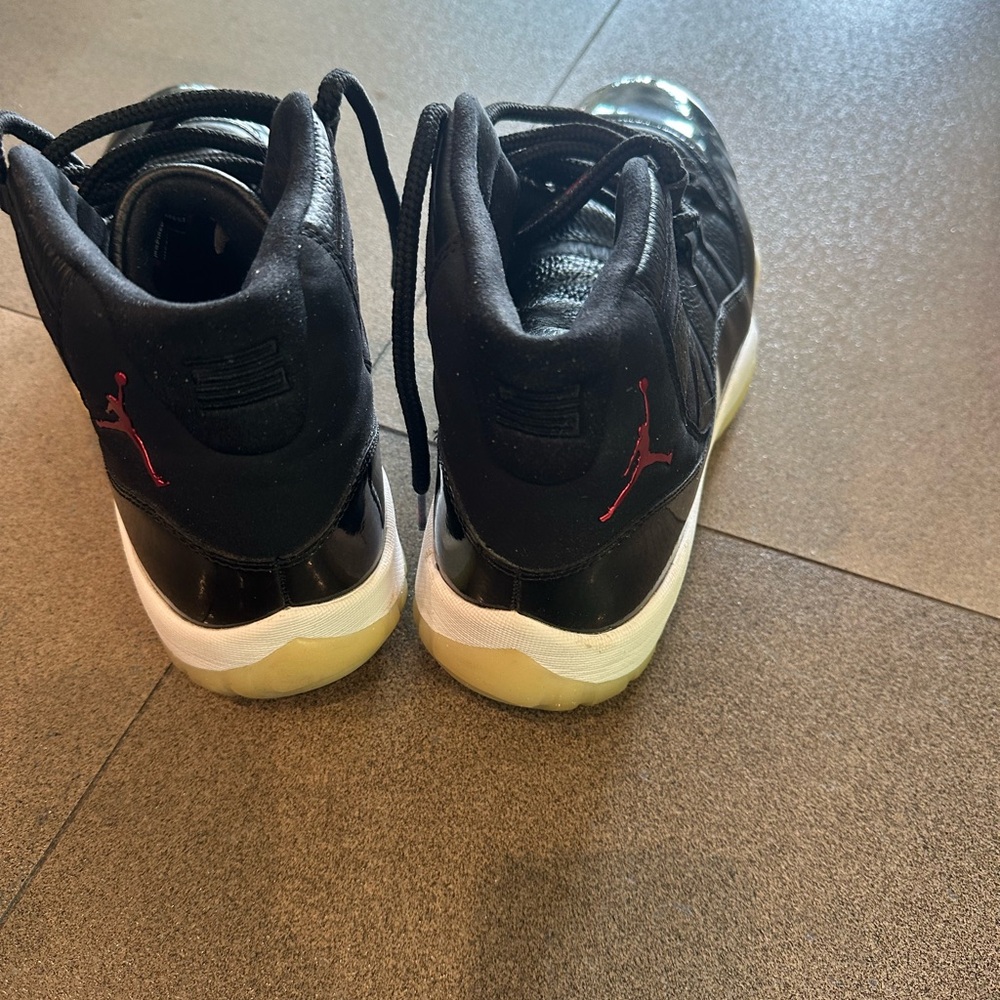 Jordan Retro Black and Red Basketball Sneakers
Worn once